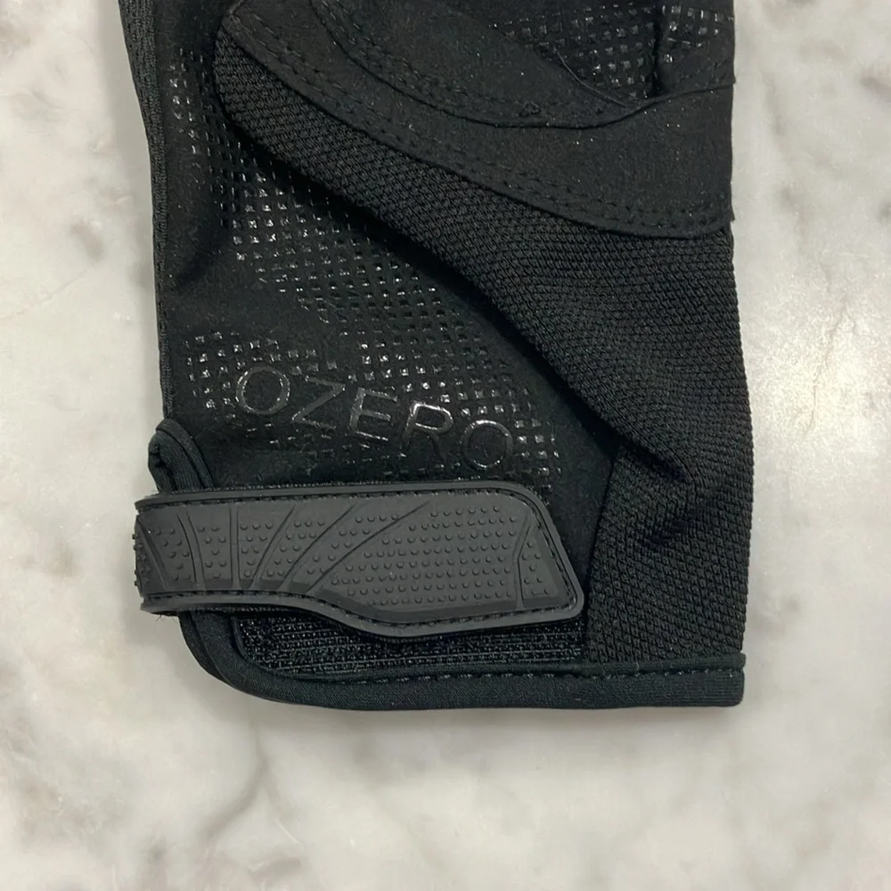 NWOT Black utility gloves by Ozero grippy Velcro closure. Work glove pair